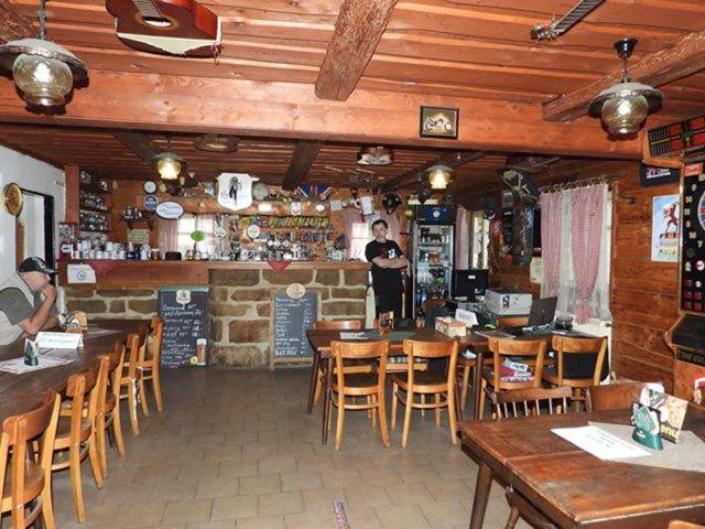Drevenka Hotel Provodin Kültér fotó