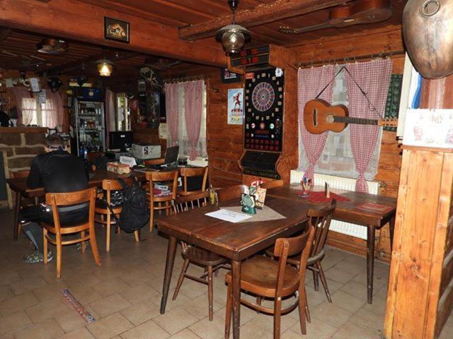 Drevenka Hotel Provodin Kültér fotó