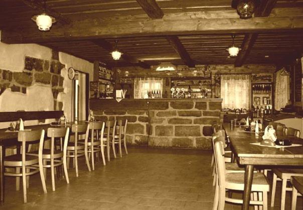 Drevenka Hotel Provodin Kültér fotó
