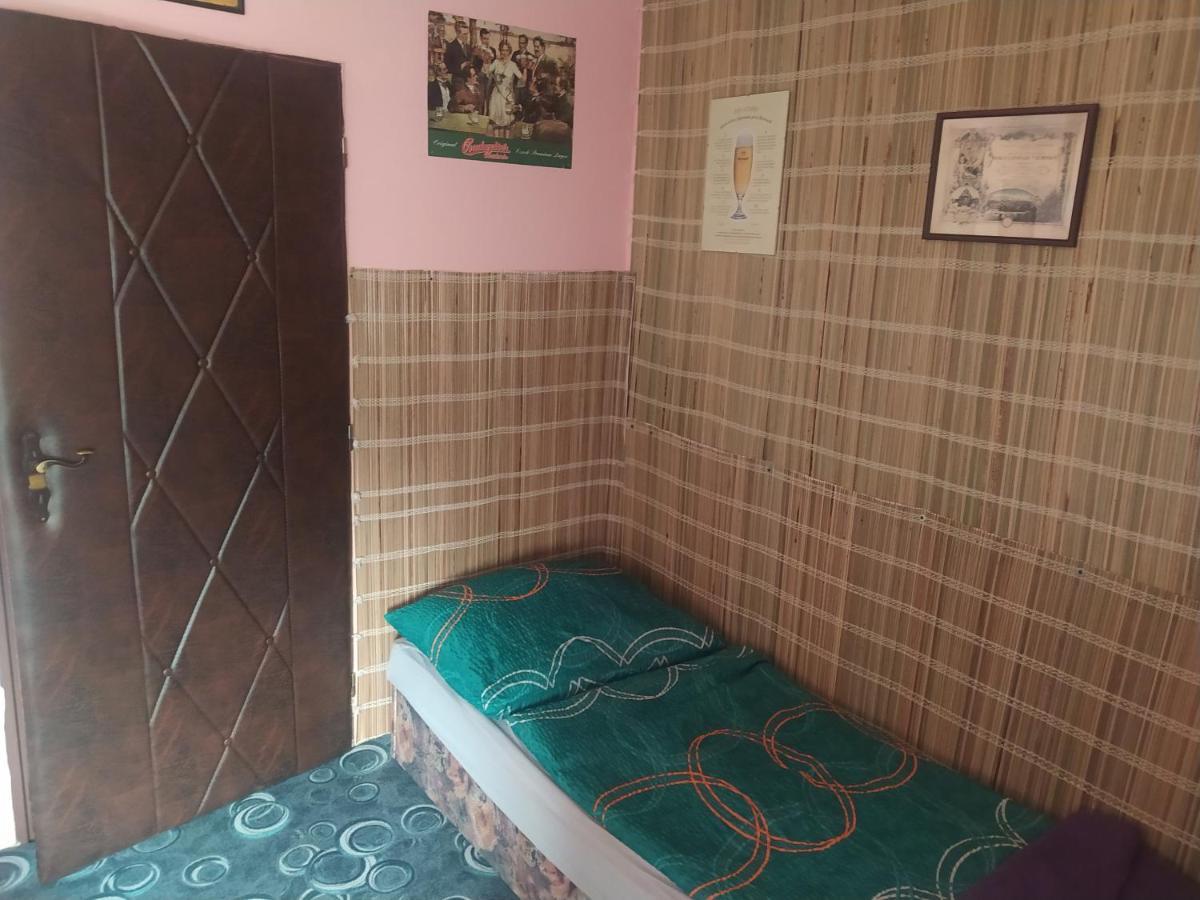 Drevenka Hotel Provodin Kültér fotó